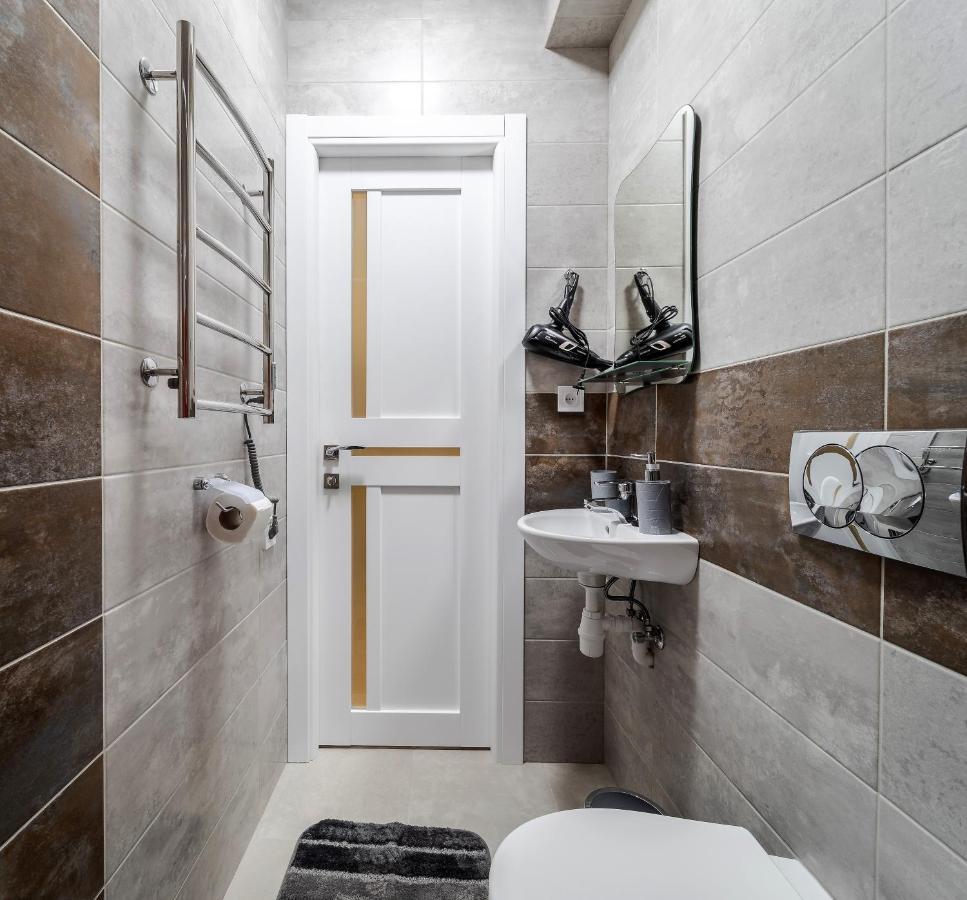 Golden Violin ! Apartments Lviv T Exterior photo